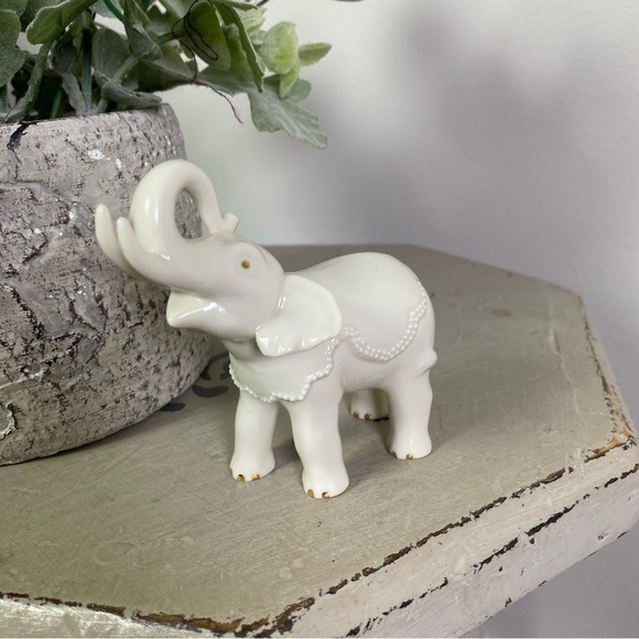 [Lenox] White Porcelain Ceramic Mini Elephant Decor Trinket Figurine - Picture 1 of 3